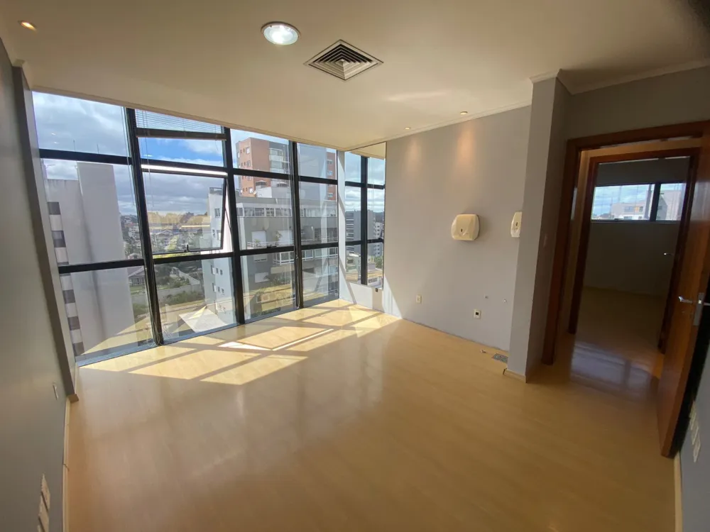 Sala Comercial Aérea para venda no bairro Madureira em Caxias do Sul