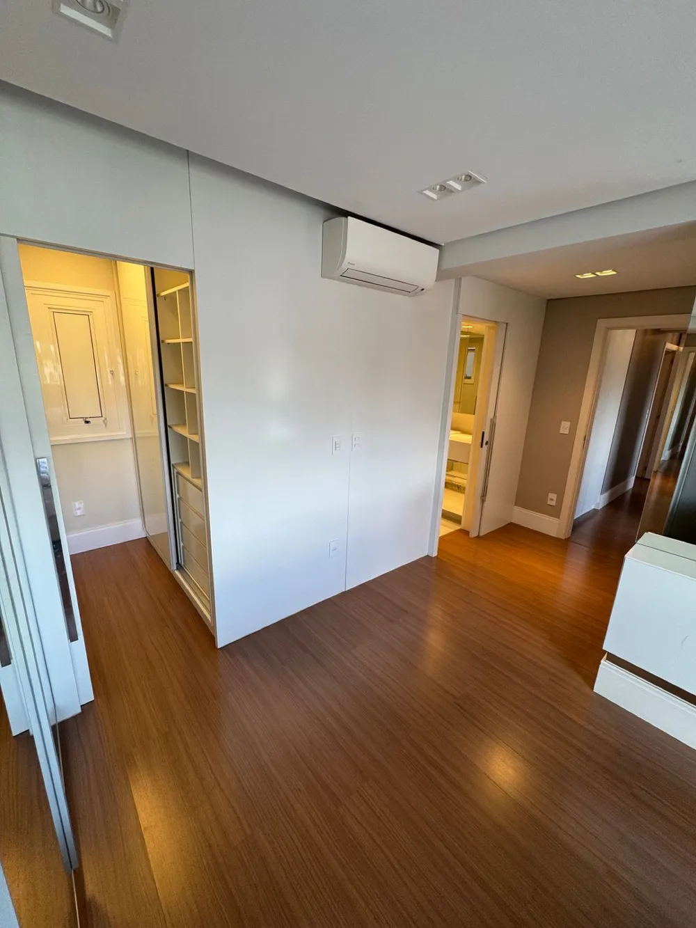 Apartamento para venda no bairro São Leopoldo em Caxias do Sul