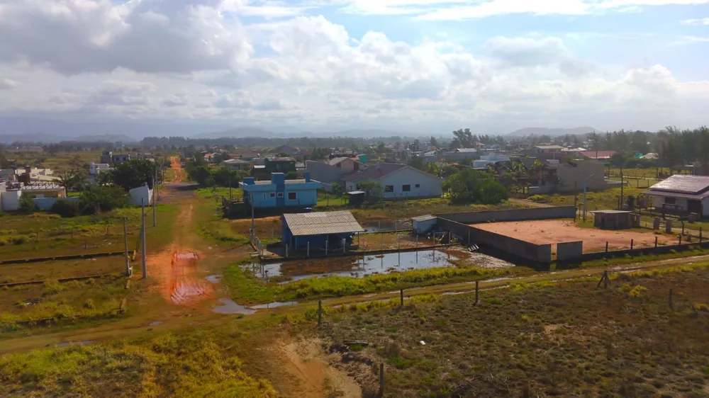Terreno Padrão para venda no bairro Praia Real em Torres