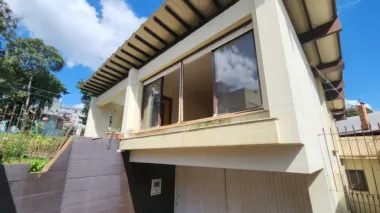 Casa para venda no bairro Medianeira em Caxias do Sul
