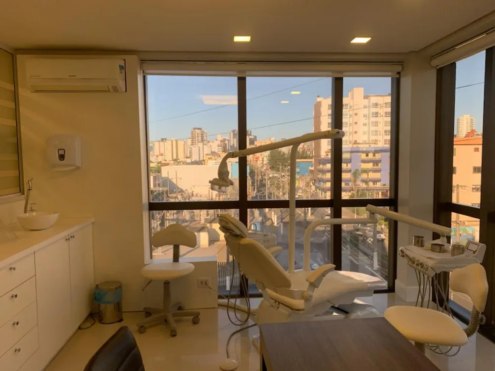 Sala Comercial Aérea para venda no bairro Centro em Torres