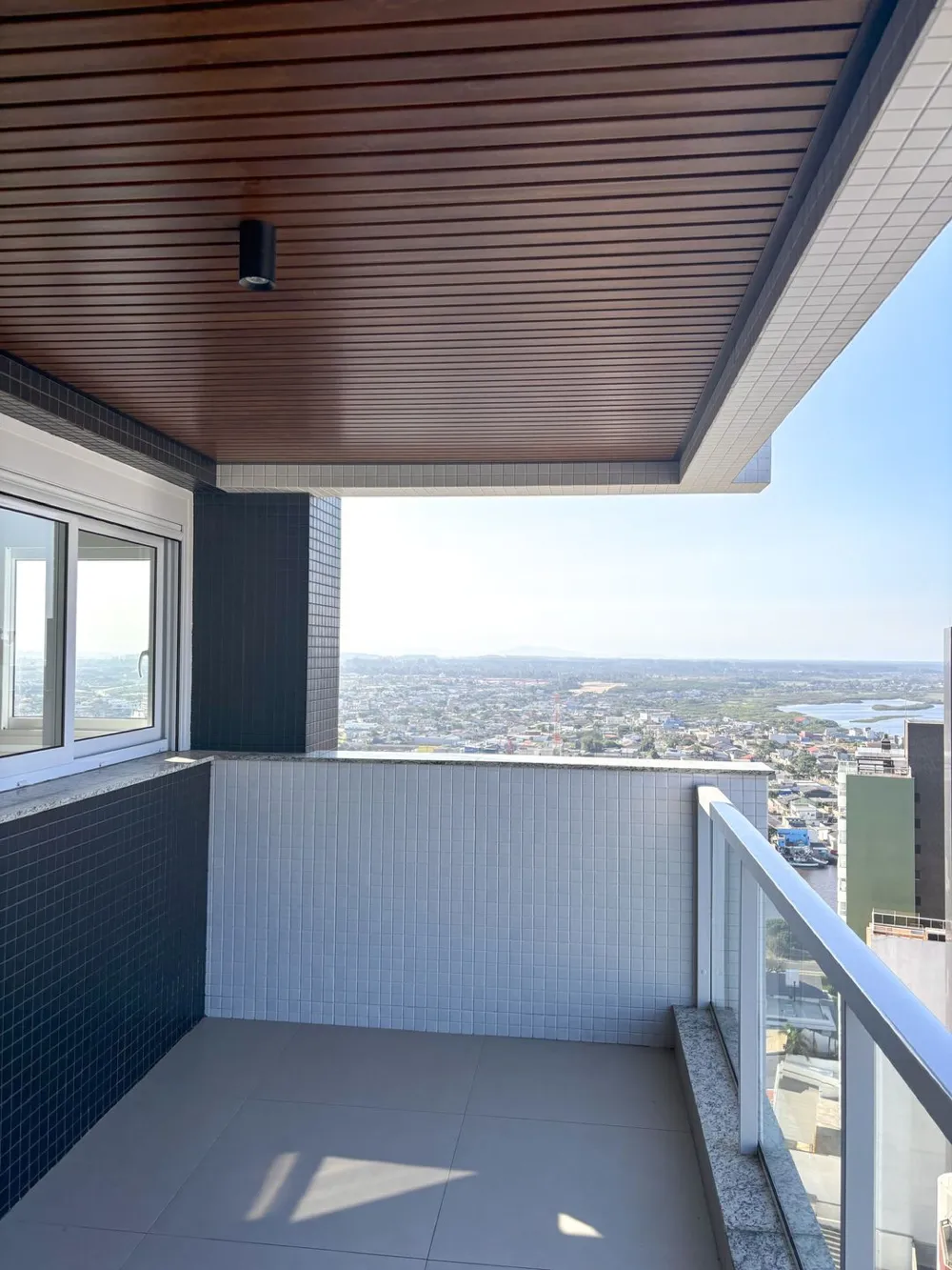 Apartamento para venda no bairro Predial em Torres