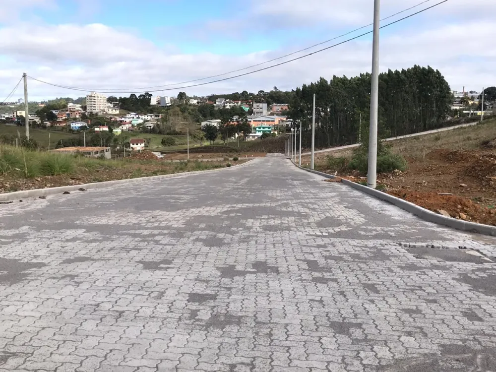 Lote para venda no bairro Ana Rech  em Caxias do Sul