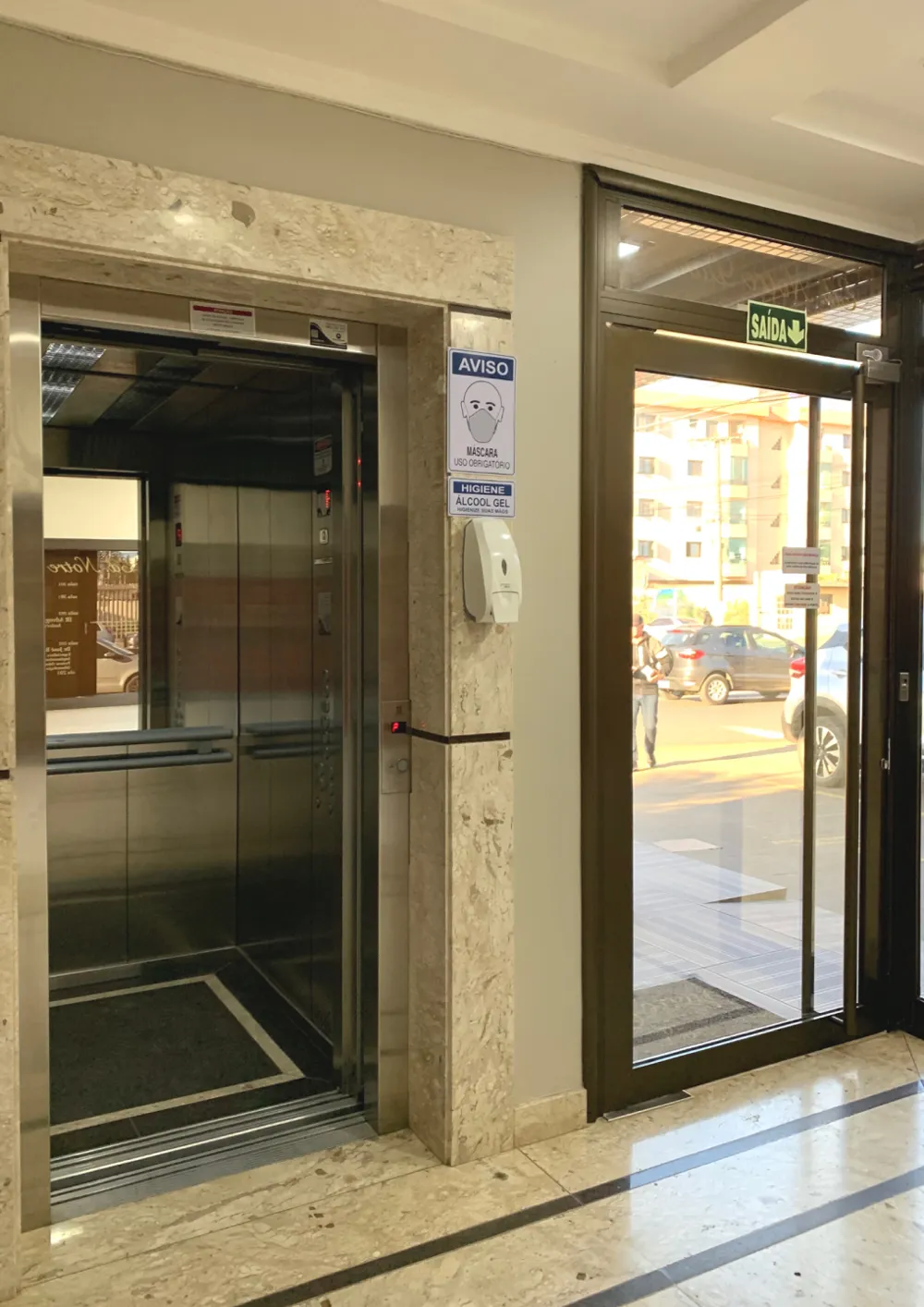 Sala Comercial Aérea para venda no bairro Centro em Torres