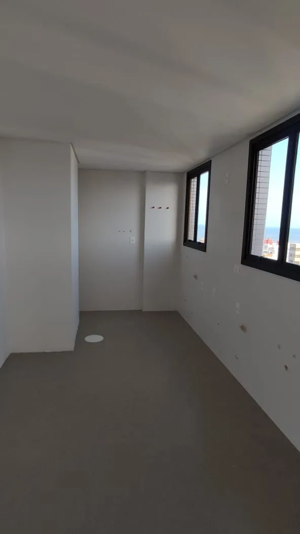 Cobertura para venda no bairro Centro em Torres