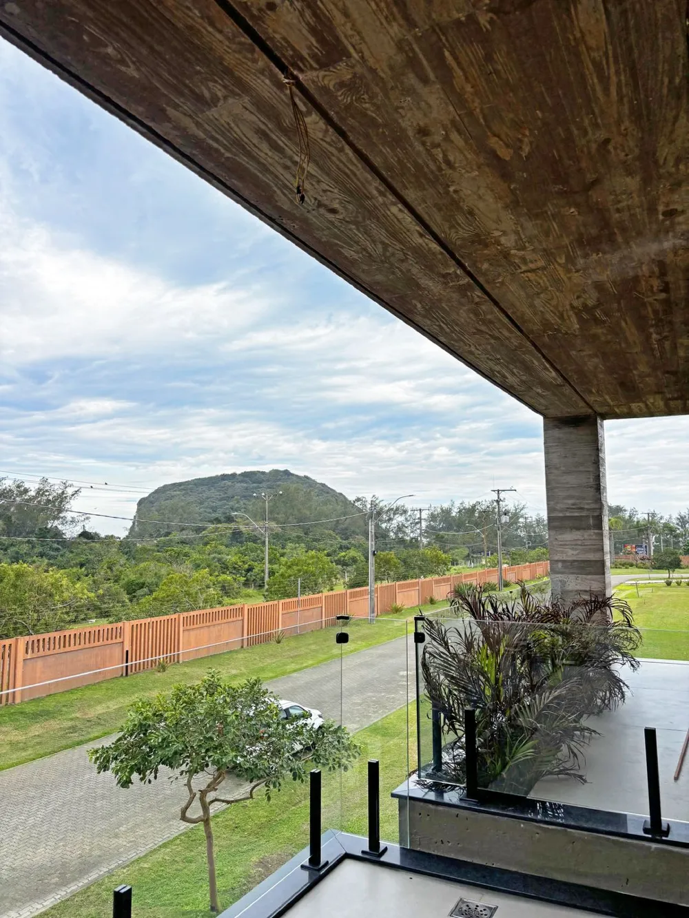 Casa para venda no bairro Guarita em Torres