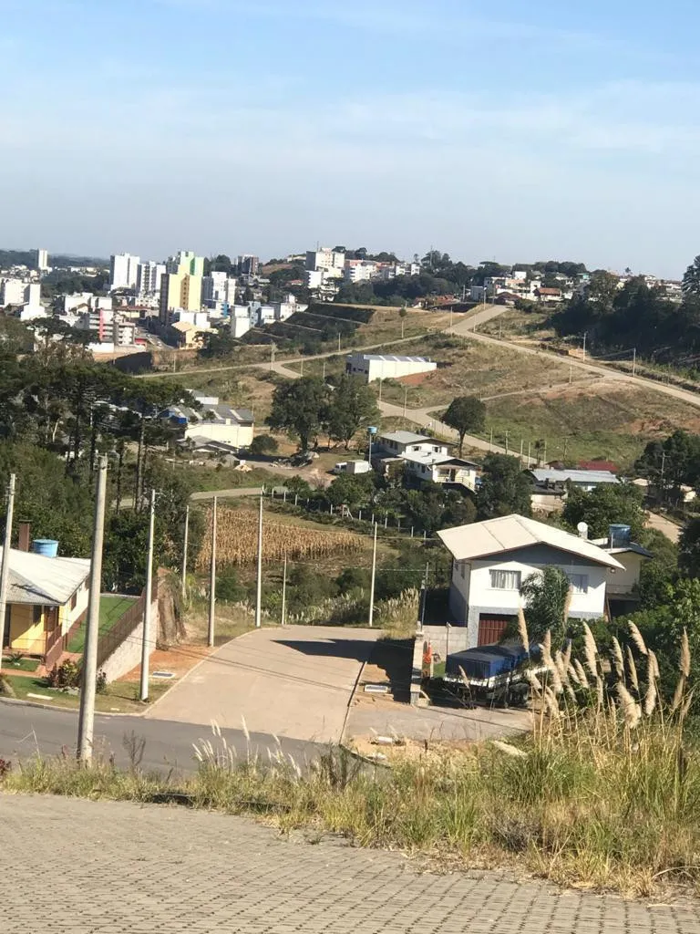Lote para venda no bairro Mariland em Caxias do Sul