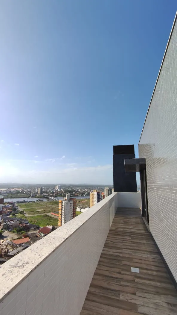 Cobertura para venda no bairro Centro em Torres