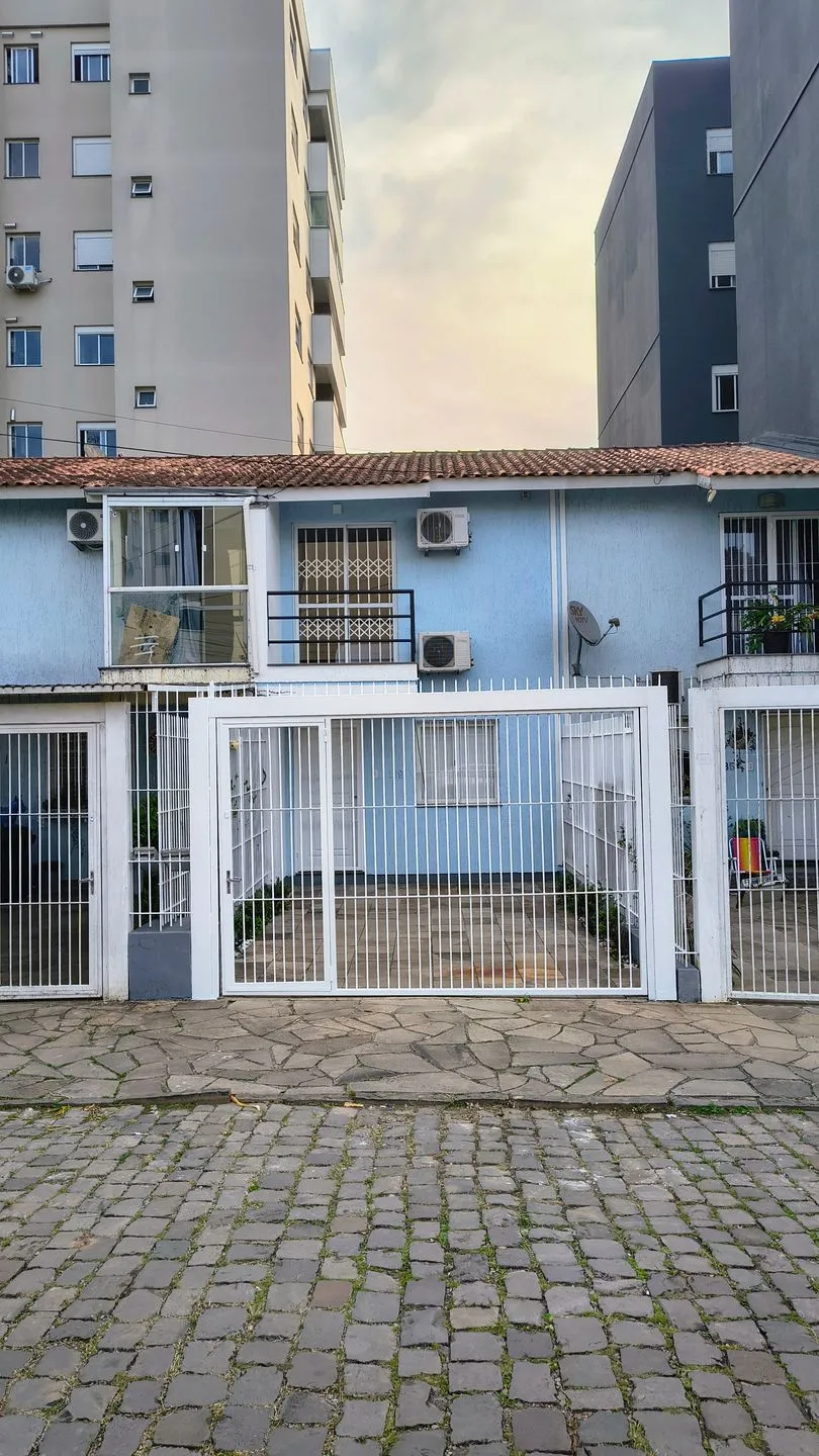 Sobrado para venda no bairro Santa Lucia em Caxias do Sul