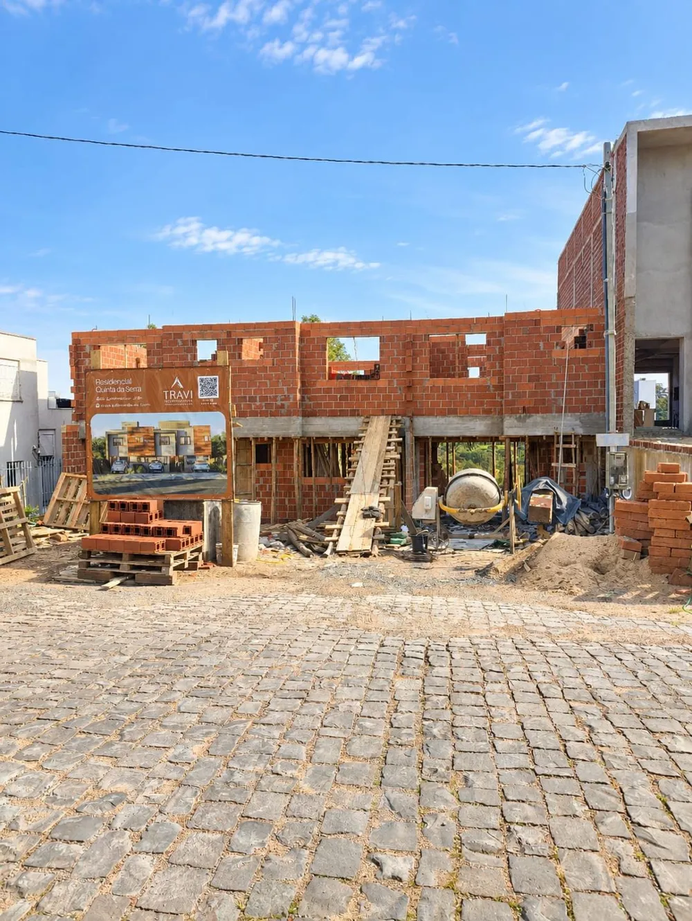 Duplex para venda no bairro Santa Lucia em Caxias do Sul