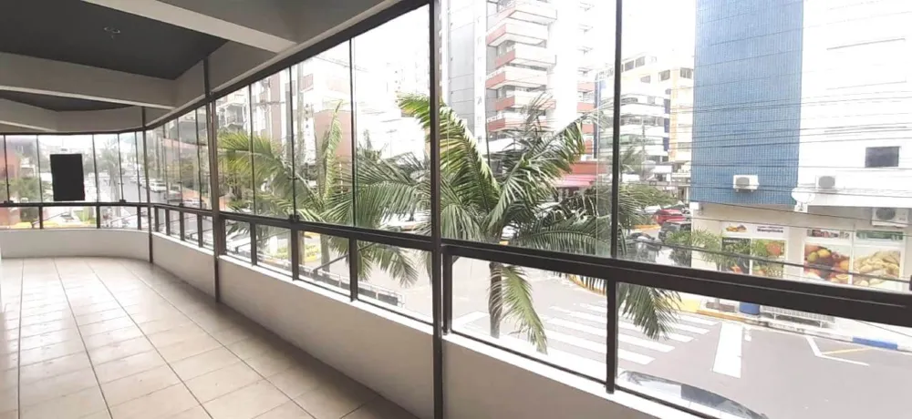 Sala Comercial Aérea para venda no bairro Centro em Torres