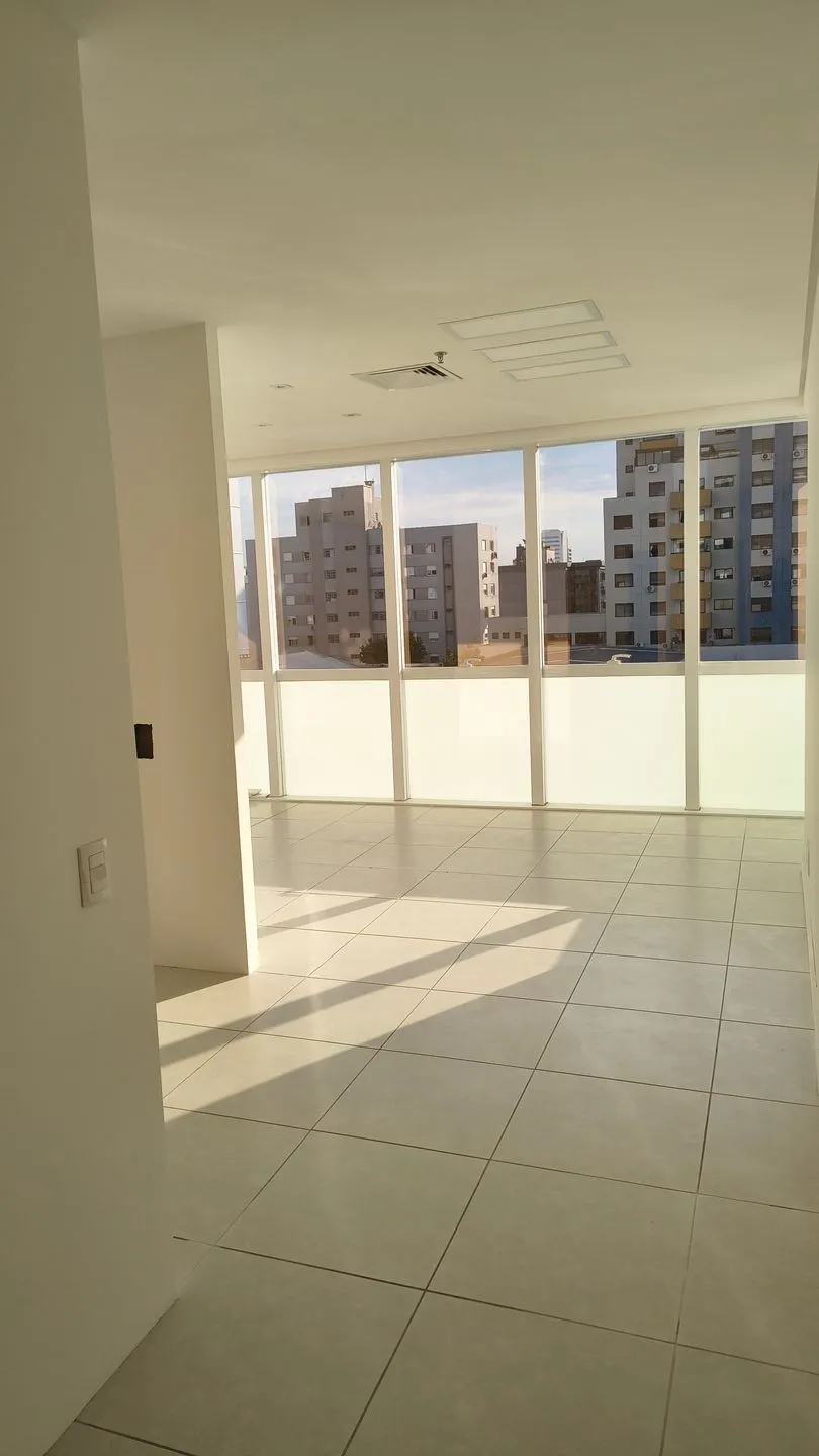 Sala Comercial Aérea para venda no bairro Centro em Caxias do Sul