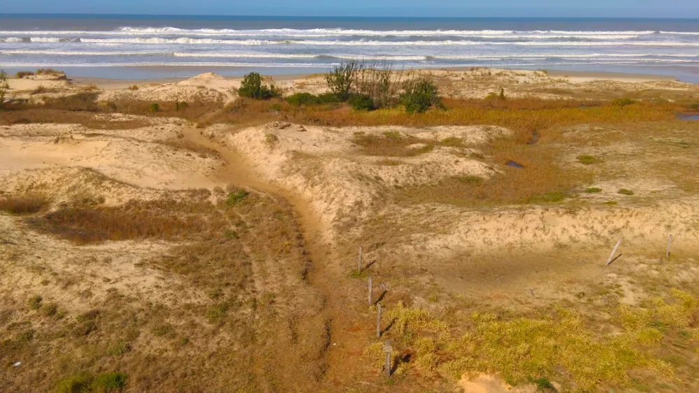 Terreno Padrão para venda no bairro Praia Real em Torres