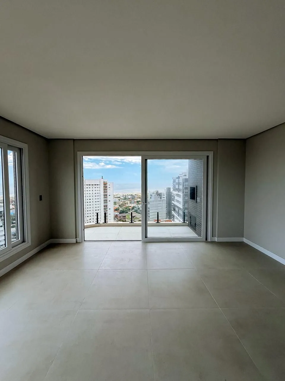 Apartamento para venda no bairro Predial em Torres
