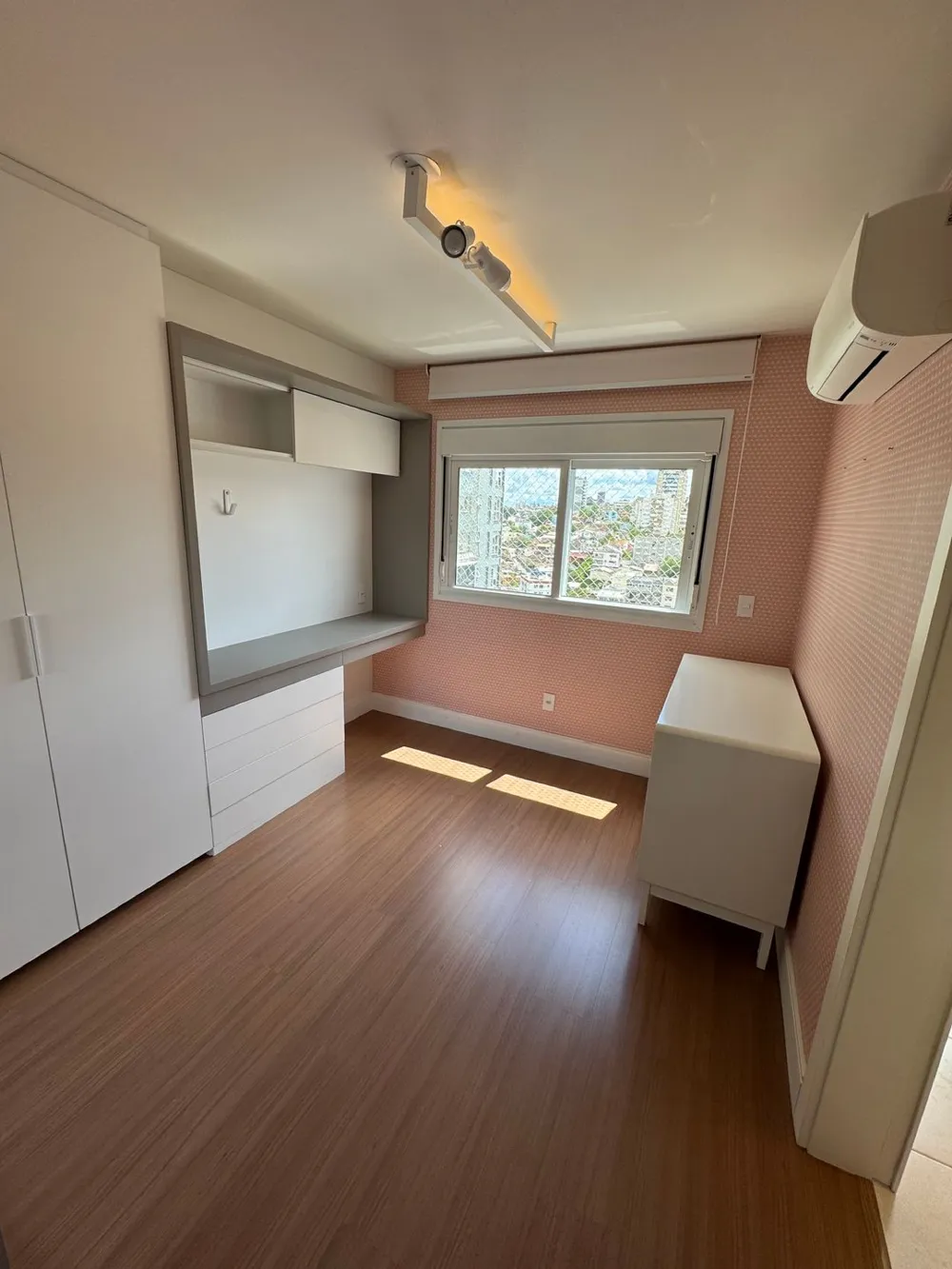 Apartamento para venda no bairro São Leopoldo em Caxias do Sul
