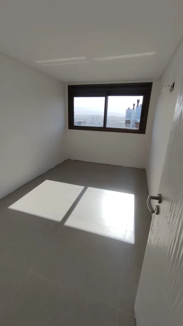 Cobertura para venda no bairro Centro em Torres