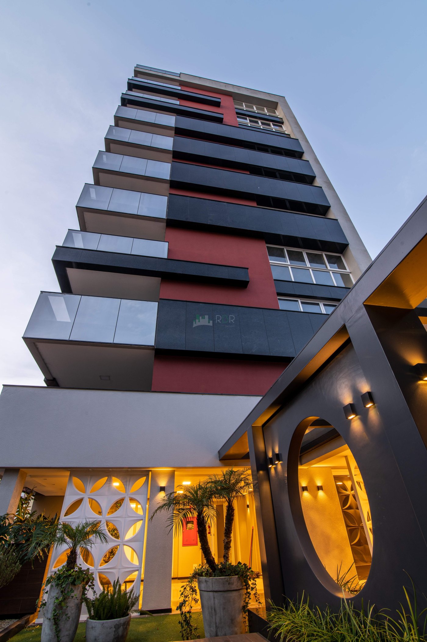 Apartamento, 3 quartos, 242 m² - Foto 1