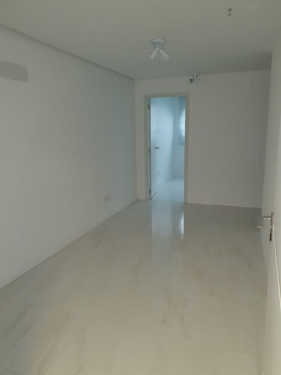 Sala Comercial Aérea para venda no bairro Sanvitto em Caxias do Sul